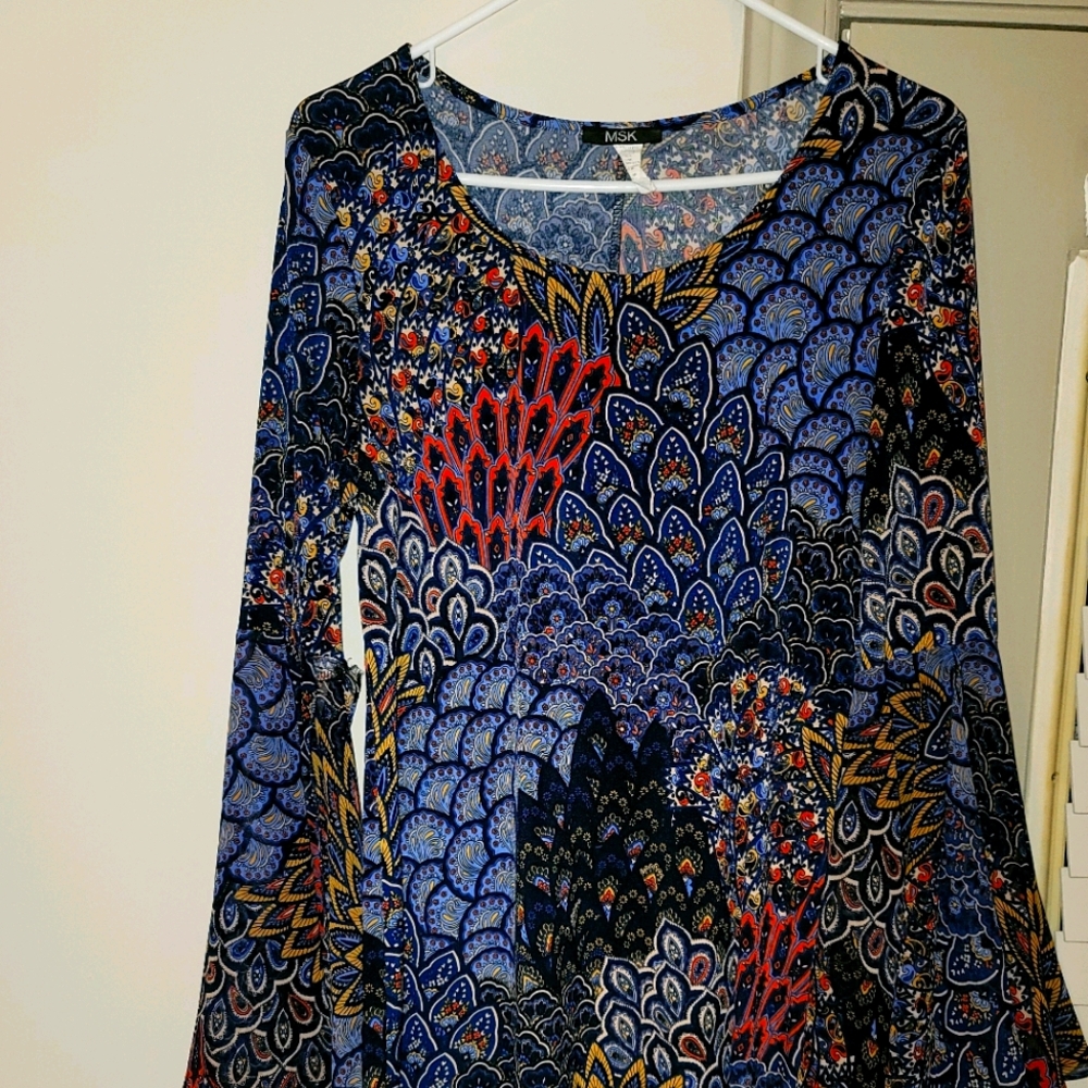 Dress - Picture 2 of 2